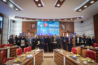 آیین تقدیر از برگزیدگان دهمین جشنواره جایزه ملی ایثار در دانشگاه علوم پزشکی تهران برگزار شد